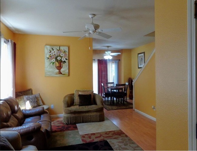 Building Photo - 678 Santa Ana Cir