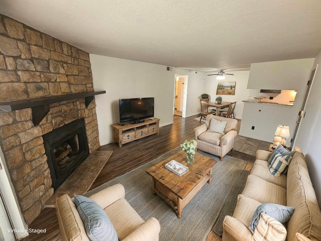 Bright Top-Floor Corner Condo on Powerline Trail – 1 Bed / 1 Bath - Bright Top-Floor Corner Condo on Powerline Trail – 1 Bed / 1 Bath