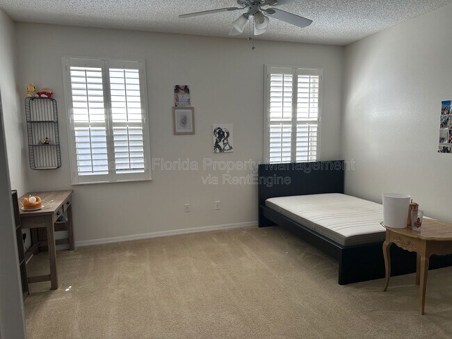 Foto del edificio - 14644 Kristenright Ln