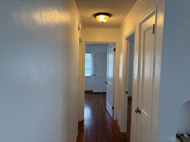 Building Photo - 16 Santillane Ave