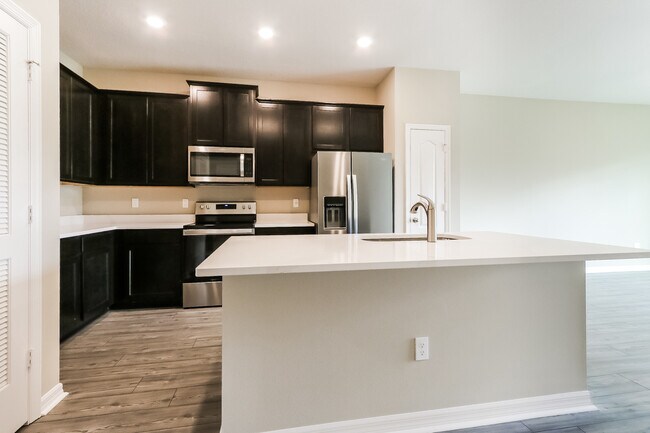 Foto del edificio - 1710 Celebration Dr, Fort Pierce, FL