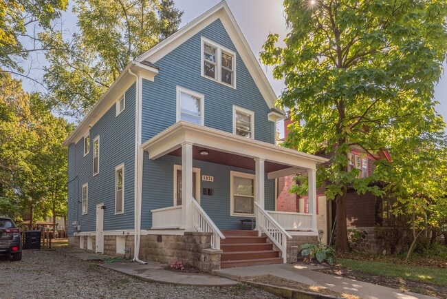 Photo - 1031 S Forest Ave House