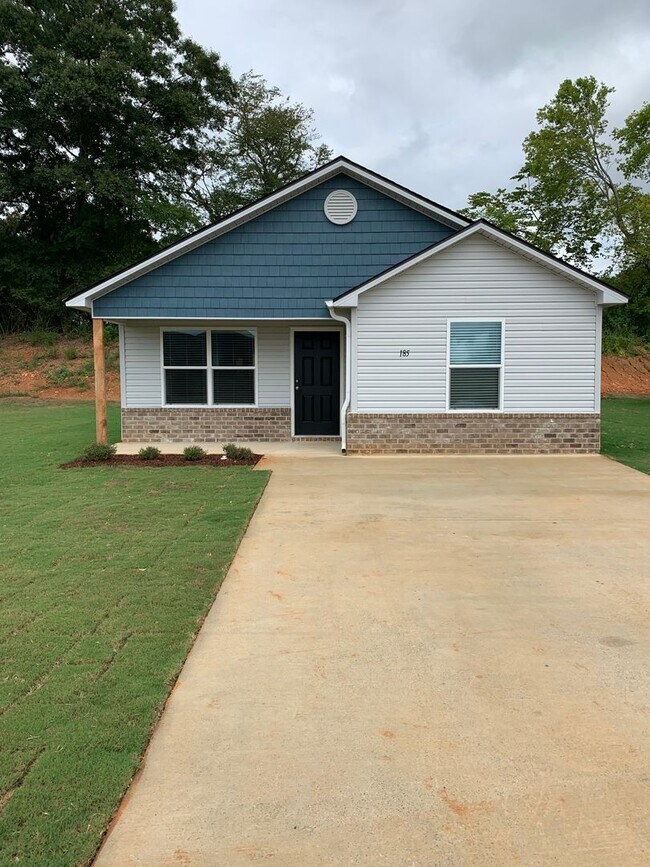 Foto del edificio - Don’t Miss This — Pre-Leasing 3-Bed, 2-Bath Home in Lakeside Cottages