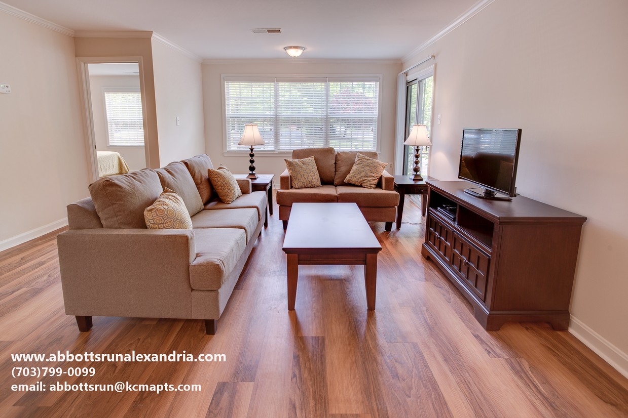 Foto principal - 5701 Woodlawn Gable Dr