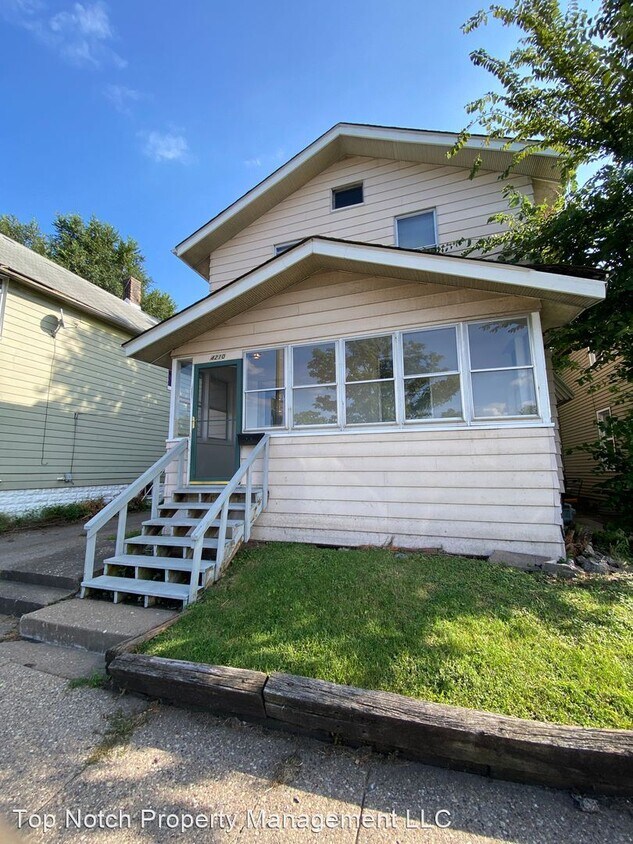 3 br, 1 bath House 4210 6th Avenue House Rental in Rock Island, IL
