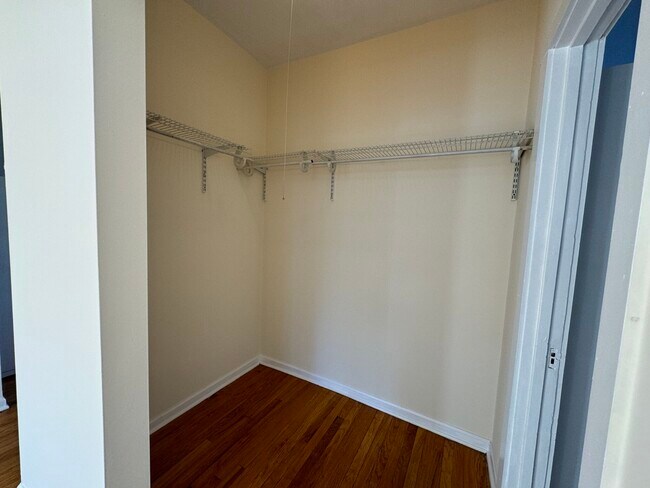 Building Photo - 2661 N Spaulding Ave