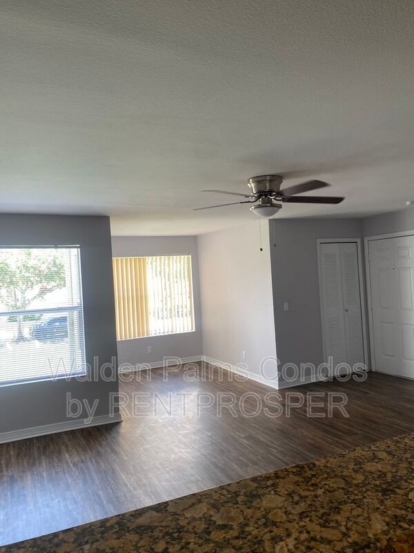 Foto del edificio - 4756 Walden Cir