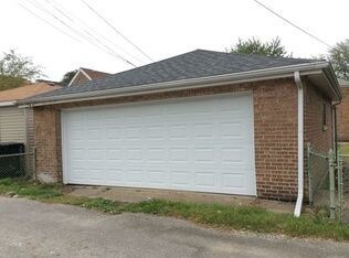 Building Photo - 8140 S Coles Ave