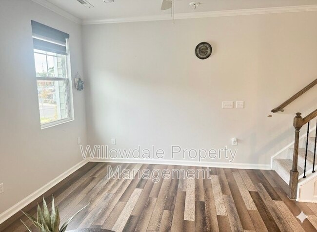 Building Photo - 1023 Tea Time Trl