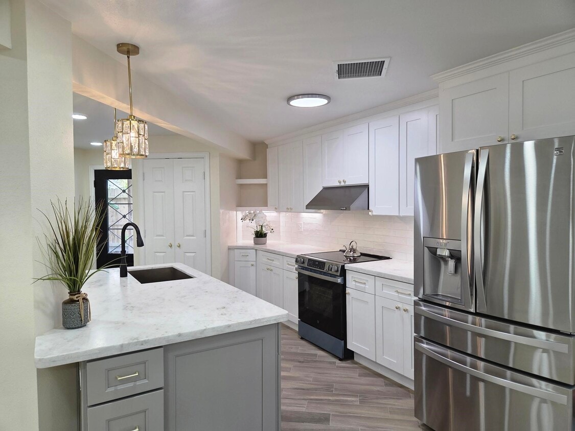 Foto principal - 914 Heights Blvd