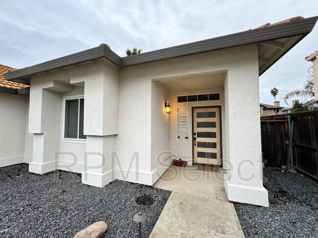 Building Photo - 3603 Amethyst Dr