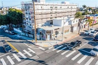 Building Photo - 400 S Gaffey St