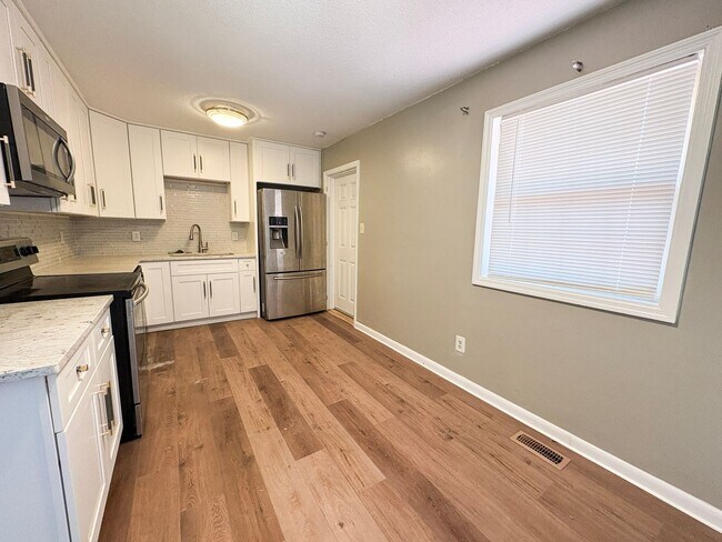 Building Photo - Available Soon: 3 Bedroom 2 Bathroom- No Pets