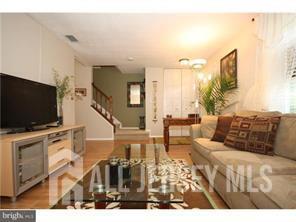 Foto del edificio - 34 Beechwood Ct