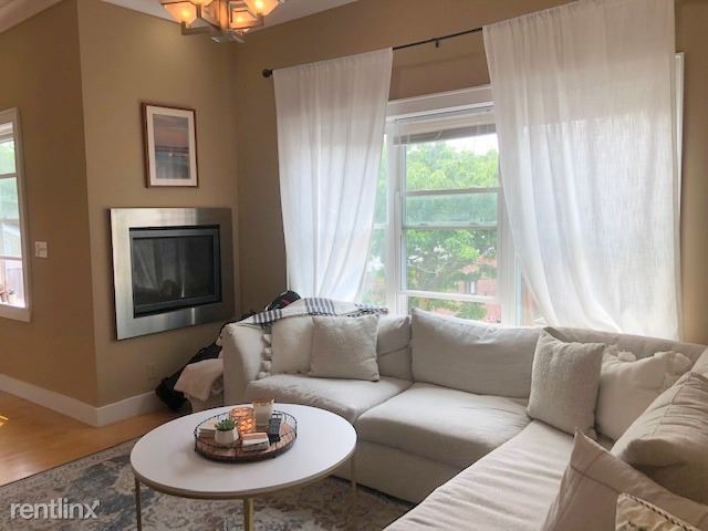 Building Photo - 2 br, 1 bath Condo - 108 I St # 2