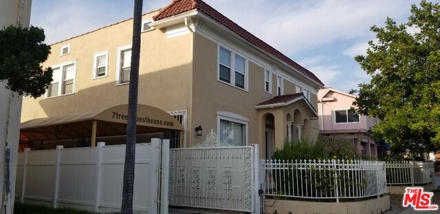 Building Photo - 1023 Arlington Ave