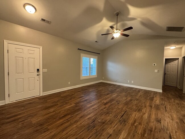 Foto del edificio - 106 Moonstone Ct