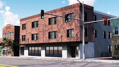 Building Photo - 804 Main St