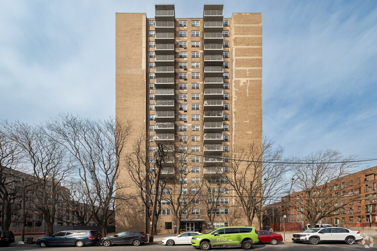 Foto del edificio - Hegeman Avenue House