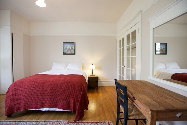 Foto del edificio - 2558 Clay St