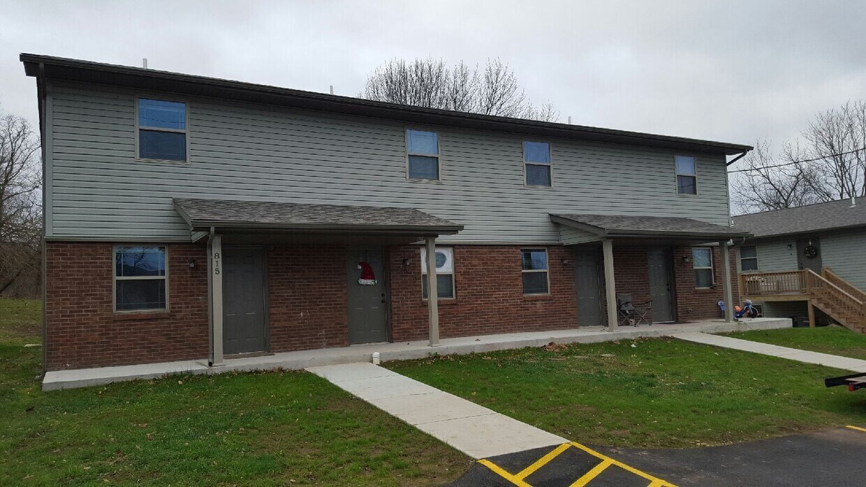 Foto principal - 819 Cherry St