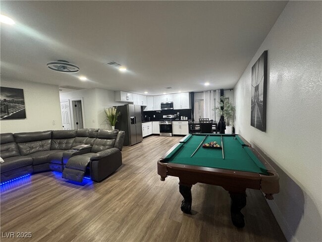 Foto del edificio - 5372 Princess Jean St