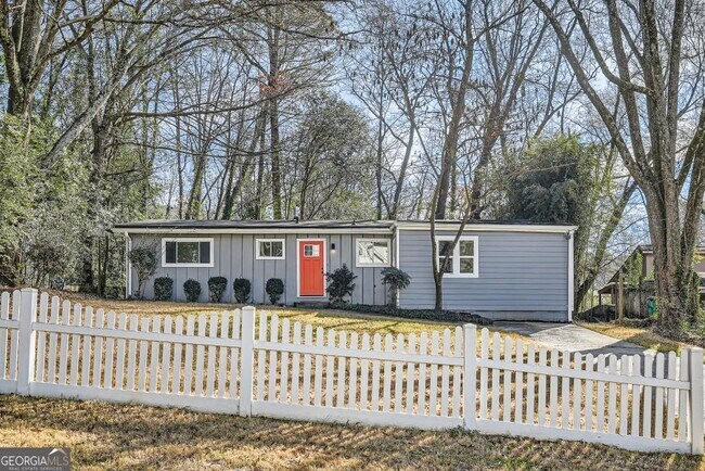 Building Photo - 2138 Drew Valley Rd NE