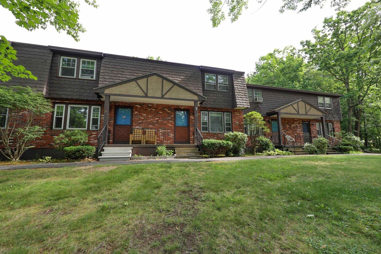 Primary Photo - 27 Midridge Cir