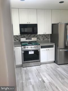 Foto del edificio - 1446 Mayflower Dr