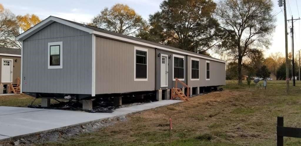 Primary Photo - 4 Laurel Ct