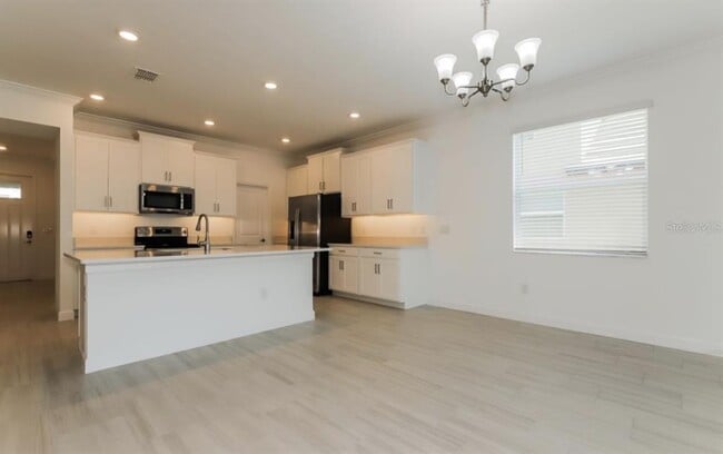 Foto del edificio - 1250 Spinnaker Dr