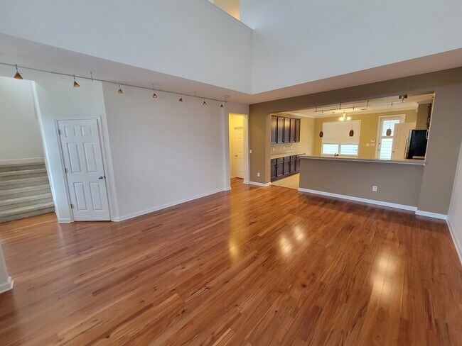 Foto del edificio - 3108 Mist Flower Rd