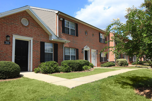 Primary Photo - Forest Ridge Apartment Homes