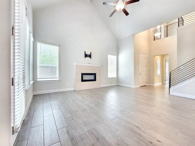 Building Photo - 601 C-Bar Ranch Trl