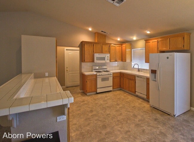 Building Photo - 3 br, 2 bath House - 3504 Santos Circle
