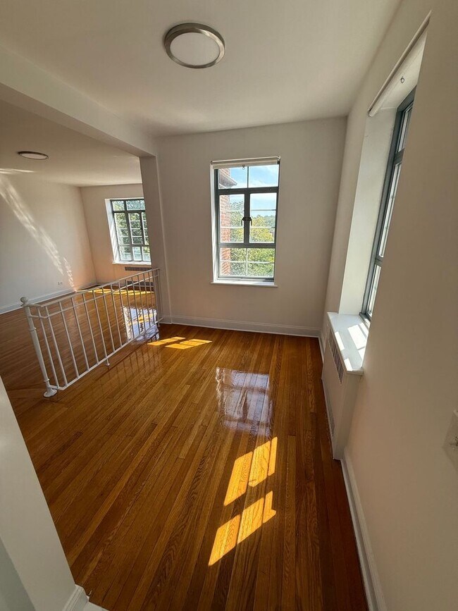 Foto del edificio - The Leslie — A Private Garden Enclave for the Modern New Yorker