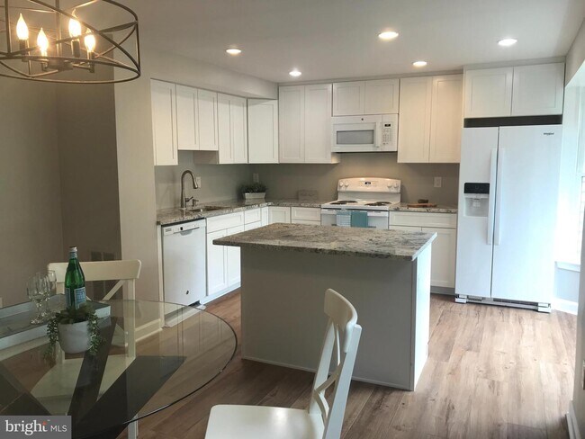 Foto del edificio - 2983 Oakleigh Ln