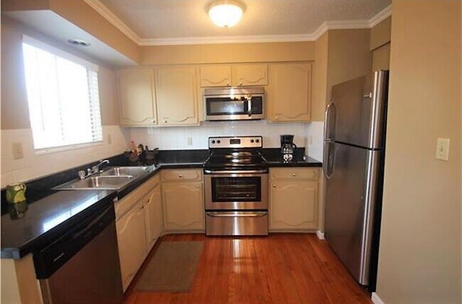 Foto del edificio - 8029 E 88th St