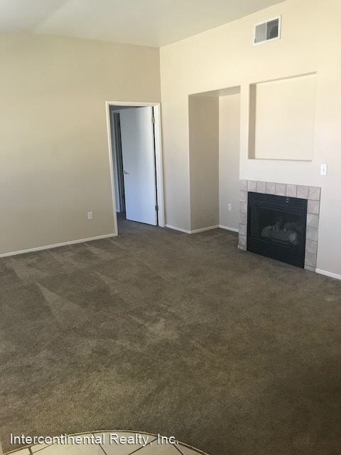 Foto del edificio - 4511 Pebble Creek Dr