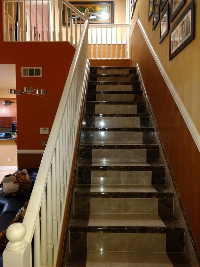 Foto del edificio - 8940 Deira Ln