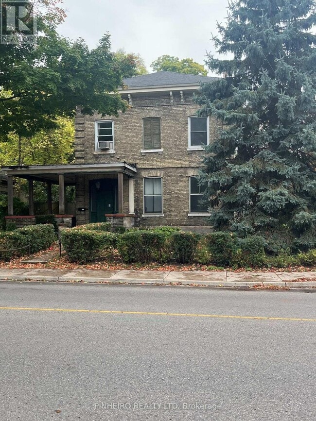 Building Photo - 611-611 Talbot St