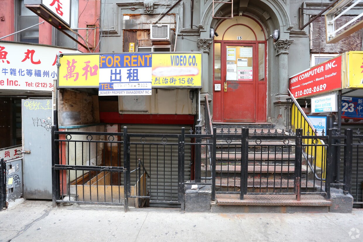 Building Photo - 15 Eldridge St