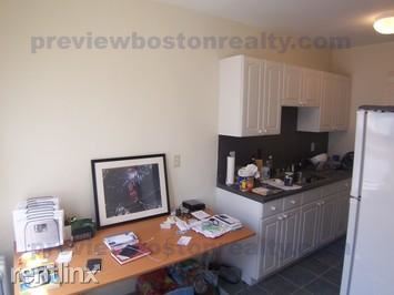 Building Photo - 28 Sidlaw Rd