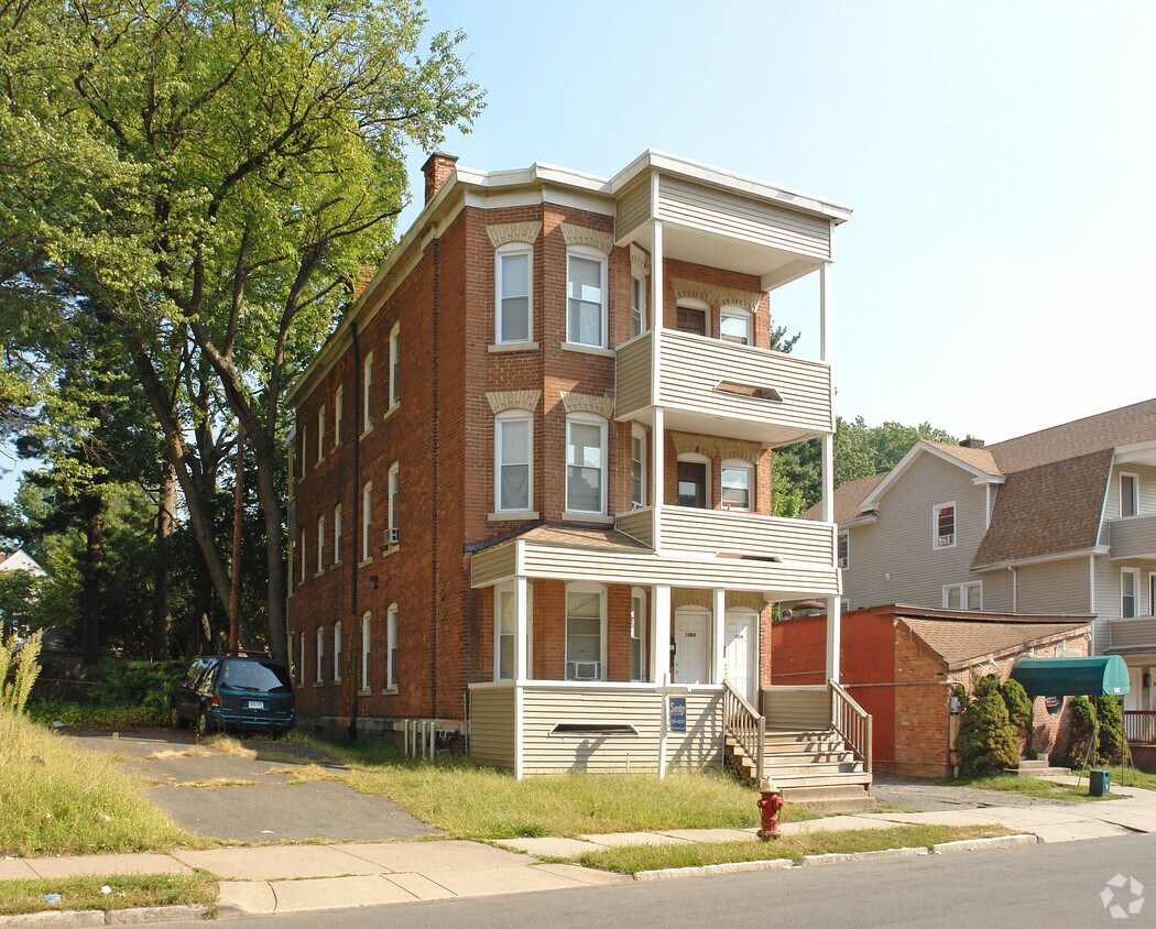 Building Photo - 1086 Capitol Ave