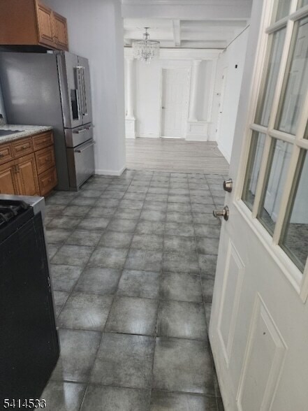 Foto del edificio - 703 Schuyler Ave