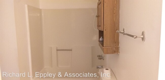 Building Photo - 3 br, 1 bath House - 624 Northway Dr.