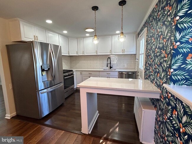 Building Photo - 12 Rodney Rd