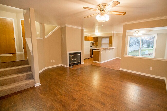 Building Photo - 4303 Brookview Terrace