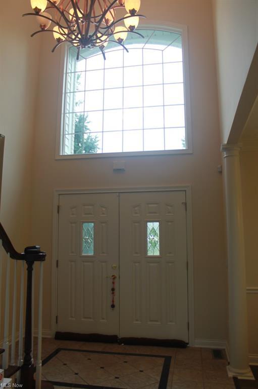 Foyer - 3299 Excalibur Ave