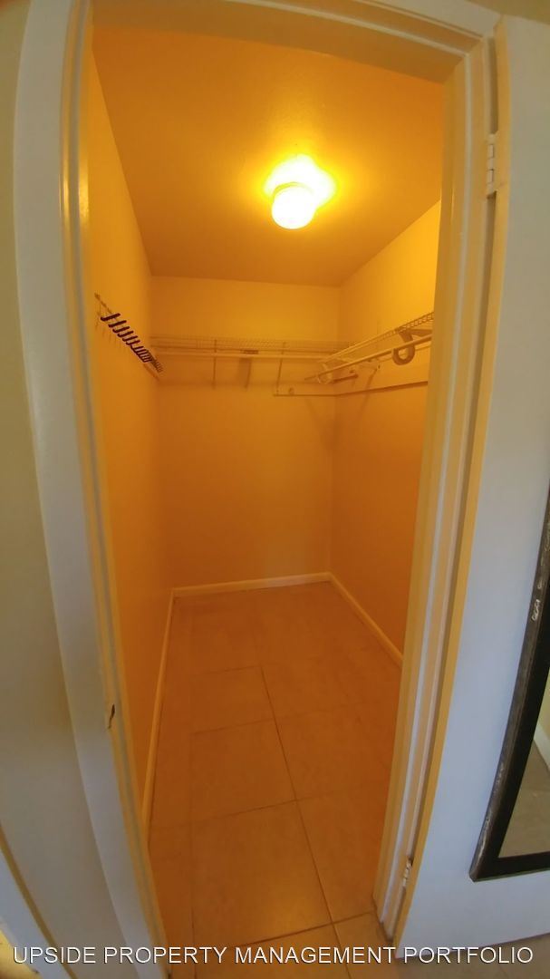 Foto del edificio - 1 br, 1 bath House - 4090 N Pine Island Ro...